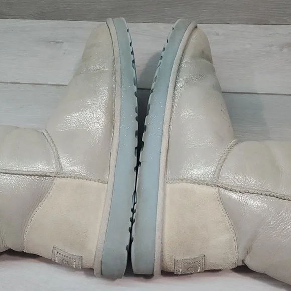 Ugg Australia Women Bailey I Do Wedding Bridal Short Sheepskin Boots shoes 8 - Picture 8 of 15